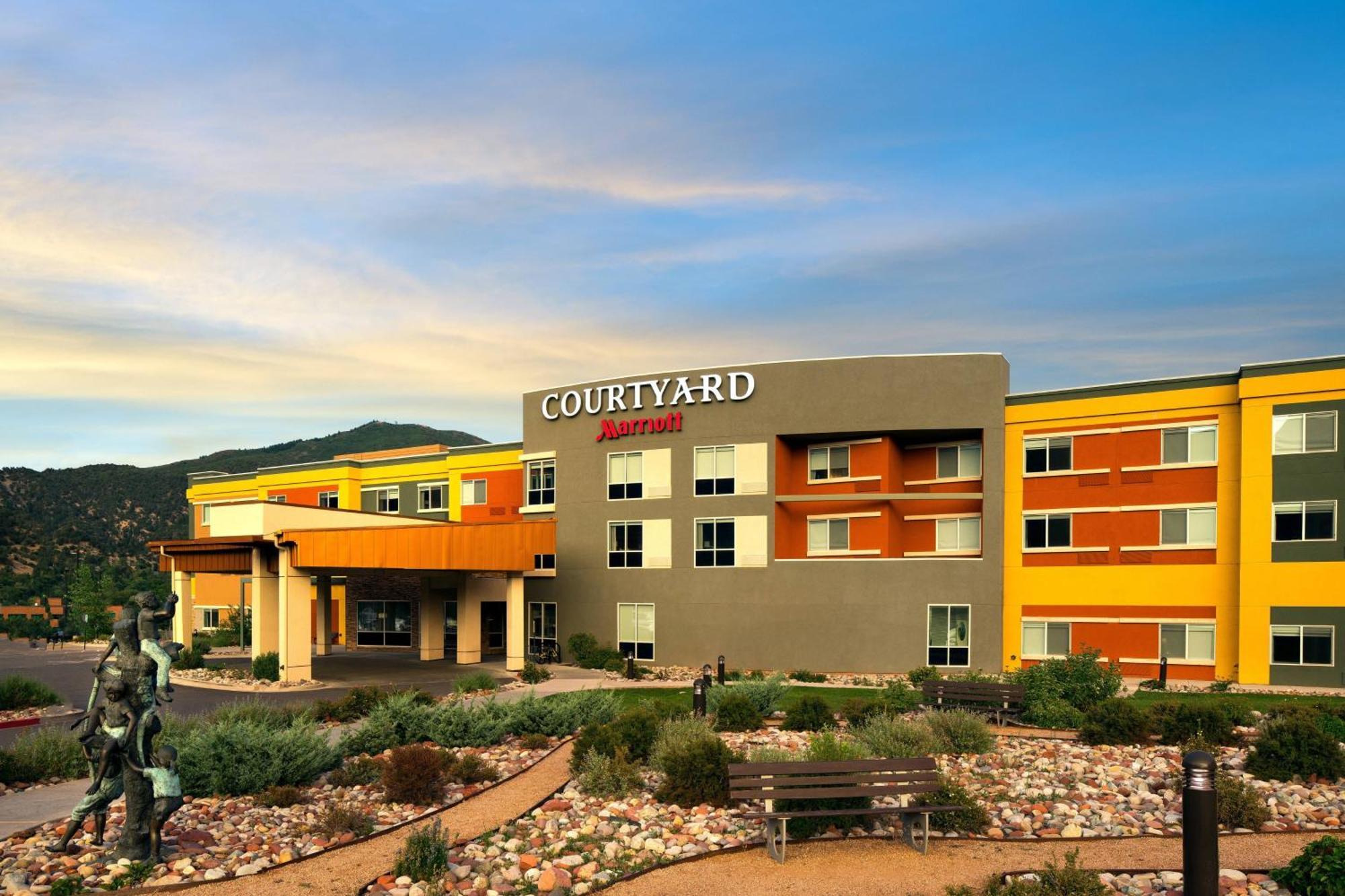 Courtyard By Marriott Glenwood Springs Hotel Bagian luar foto